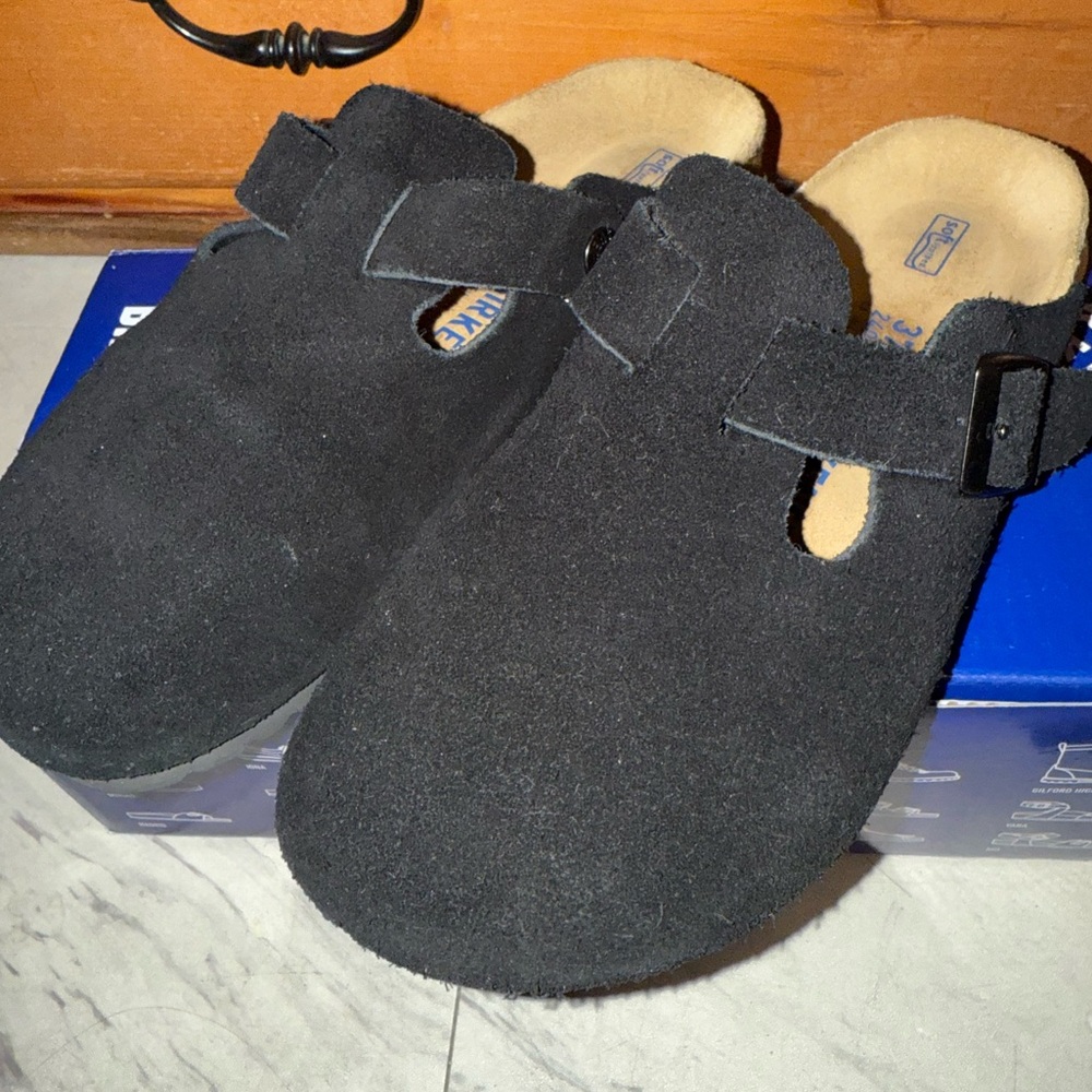 Birkenstock Black Slippers with Adjustable Strap
